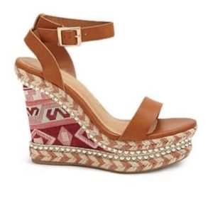 •3 for 65• NWT Wedges